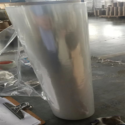 Película de encogimiento material doblada centro suave de la poliolefina POF para la caja